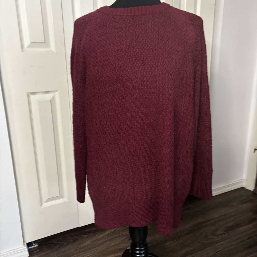 Old Navy Women's Deep Red Crew Neck Sweater